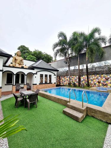 The Golden Buddha Villa