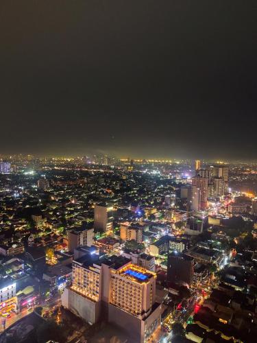 Cozy Stay in Quezon City Near, Bars, Cafe, Restaurants