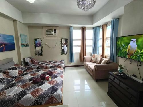 Condo Unit walking distance to Manila Airport (NAIA Terminal 3)