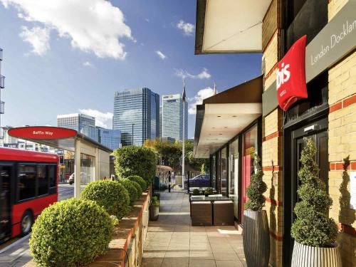 ibis London Docklands Canary Wharf Hotel