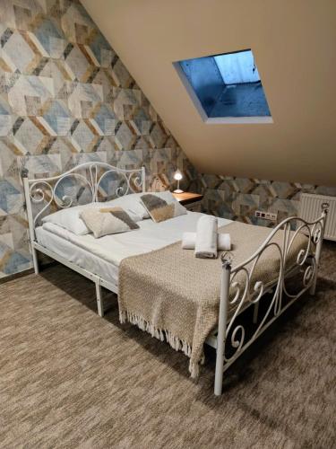 AmaMolto Train Station