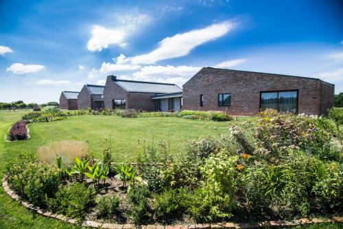 Oregtolgy Guest House