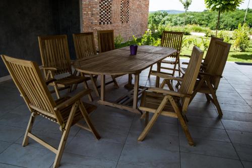 Oregtolgy Guest House