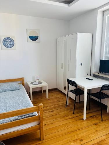 Summer Hostel by BCGroup