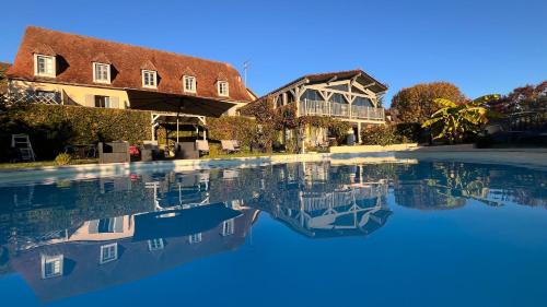 Hôtel Aux Cyprès De Marquay
