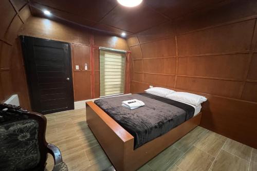 Palm Cabanas Resort