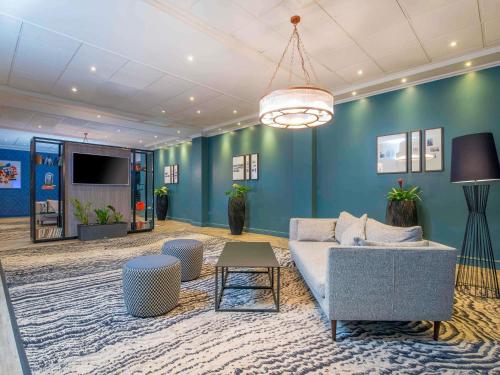 Mercure Cardiff North Hotel