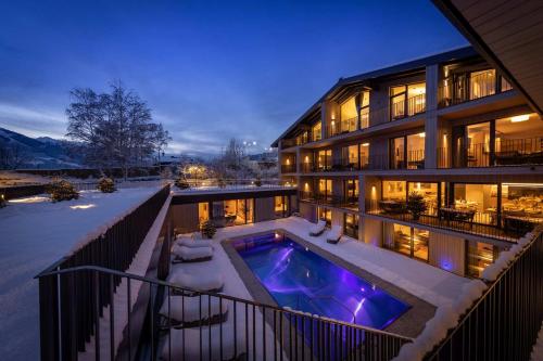 Emma Deluxe Aparthotel