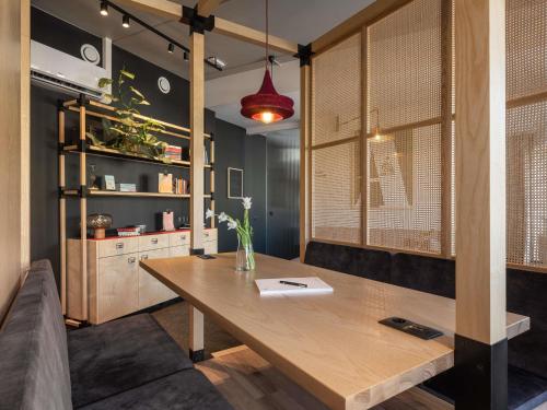 Oru Hub Hotel Tallinn - Handwritten Collection