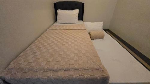 Urban Oasis 2BR Condo with Multiple Pools at SMDC Charm Residences