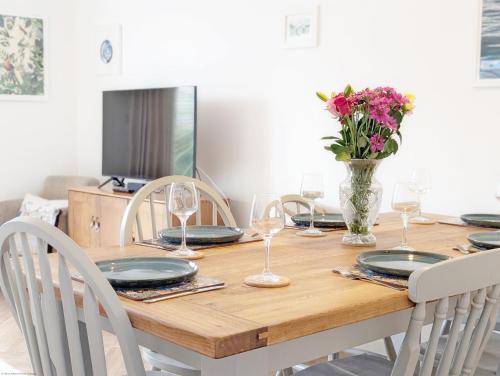 Sanderling House, walk to beach