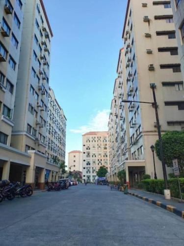 Fully-furnished 2BR Condo in Pasig, Cainta