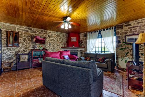 Casa Rural Os Carballos