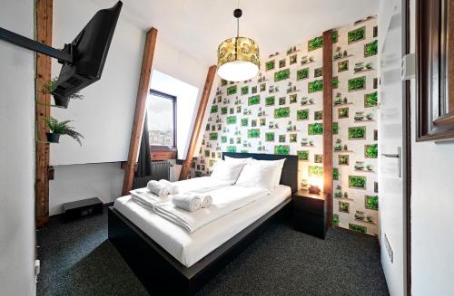 The Flying Pig Downtown Youth Hostel