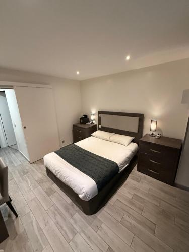 Hotel Mary's Republique