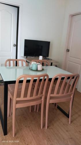 Stay at Sanremo Oasis Cebu