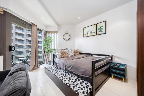 Dominiks quite and Elegant Studio Ocean View Pool at Tambuli Resort High Floor