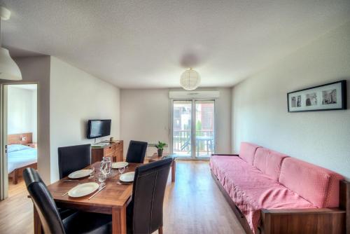 Zenitude Hotel Residences Lourdes L Acacia