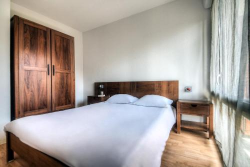 Zenitude Hotel Residences Lourdes L Acacia