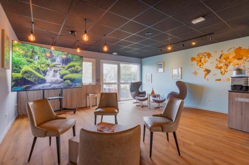 Hotel Kyriad Lyon Est - Saint Bonnet De Mure