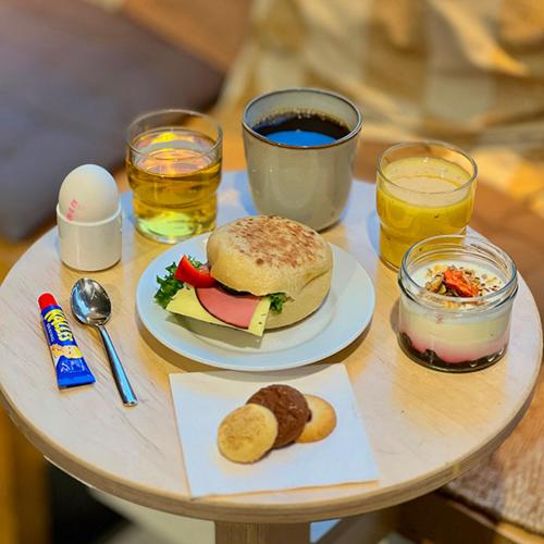 Hotel With Urban Deli