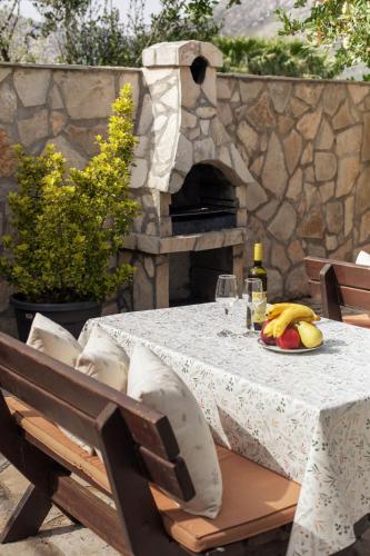 Cattaroom Apartments