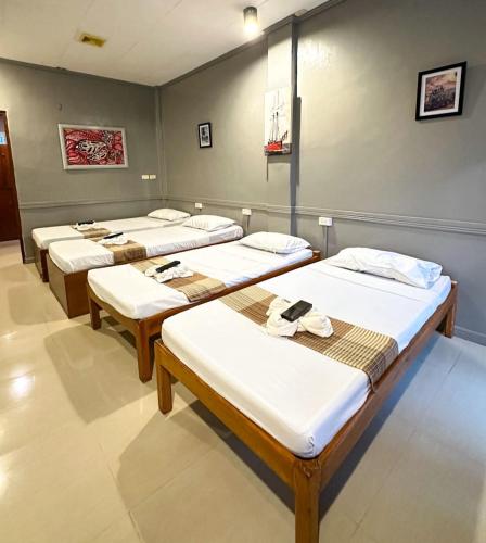 Hola Hostel Puerto Princesa