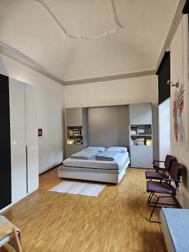 Bellinzona Piazza Collegiata