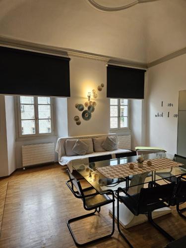 Bellinzona Piazza Collegiata