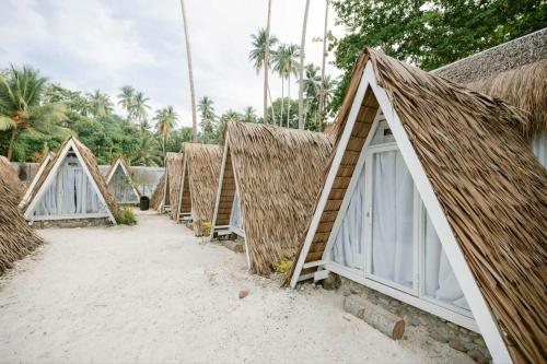 Manawari Beach Resort