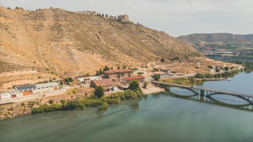 Tres Estrellas Cami De Sirga Mequinenza