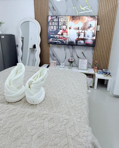 The Luxe Stay at Sea Residences