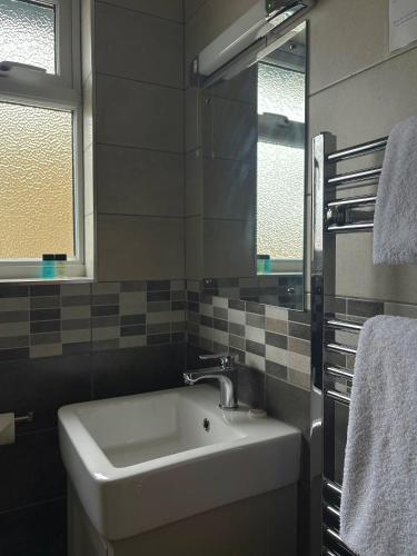 St Davids Cross Hotel