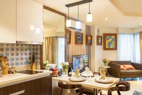 Kate & Keith's Place - Tambuli Seaside Living