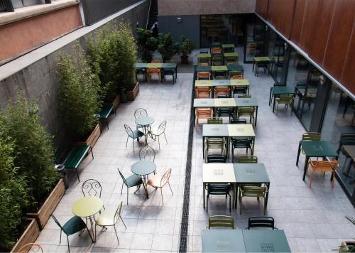 Pere Tarrés Youth Hostel