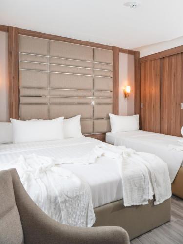 El Vistra Hotel Angeles