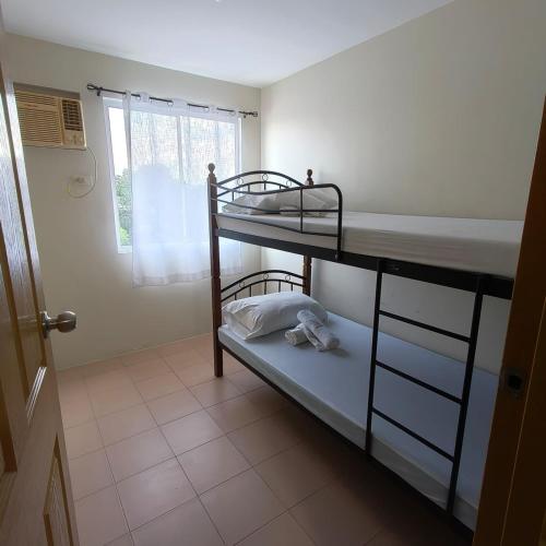 Rae Condo at Marina Spatial Seaview and Mountain View