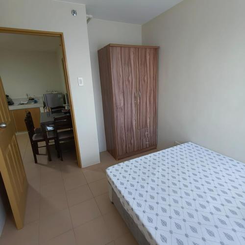 Rae Condo at Marina Spatial Seaview and Mountain View