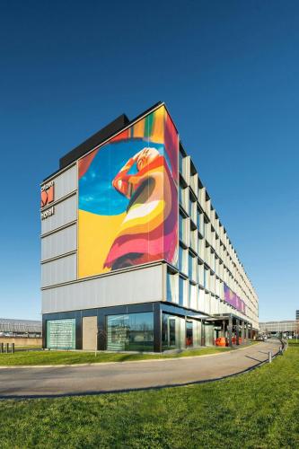 CitizenM Amsterdam Schiphol Airport