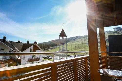 Levi Suites - Levi Gold