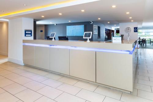 Holiday Inn Express Milton Keynes