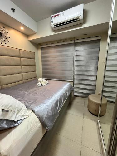 Bren Staycation in Shell Residences MOA