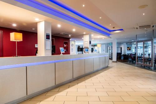 Holiday Inn Express Glasgow Airport