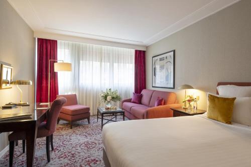 Warwick Paris