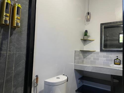 Goldland Caelestis Guest House