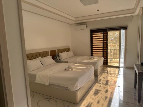 OYUSTAY Clark Terrace condo Staycation with 2 beds near airport HANN CASINO