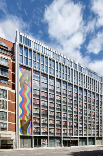 citizenM London Victoria Station