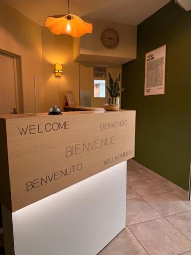 Brit Hotel L'Arrivee Guingamp