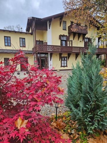 Villa Musik - apartments in historical Villa , Baden