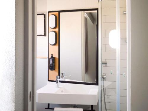 Hôtel ibis Paris Tour Eiffel Cambronne 15ème